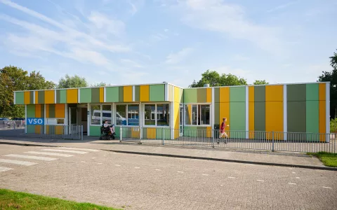 Het gebouw van de Prins Johan Frisoschool.